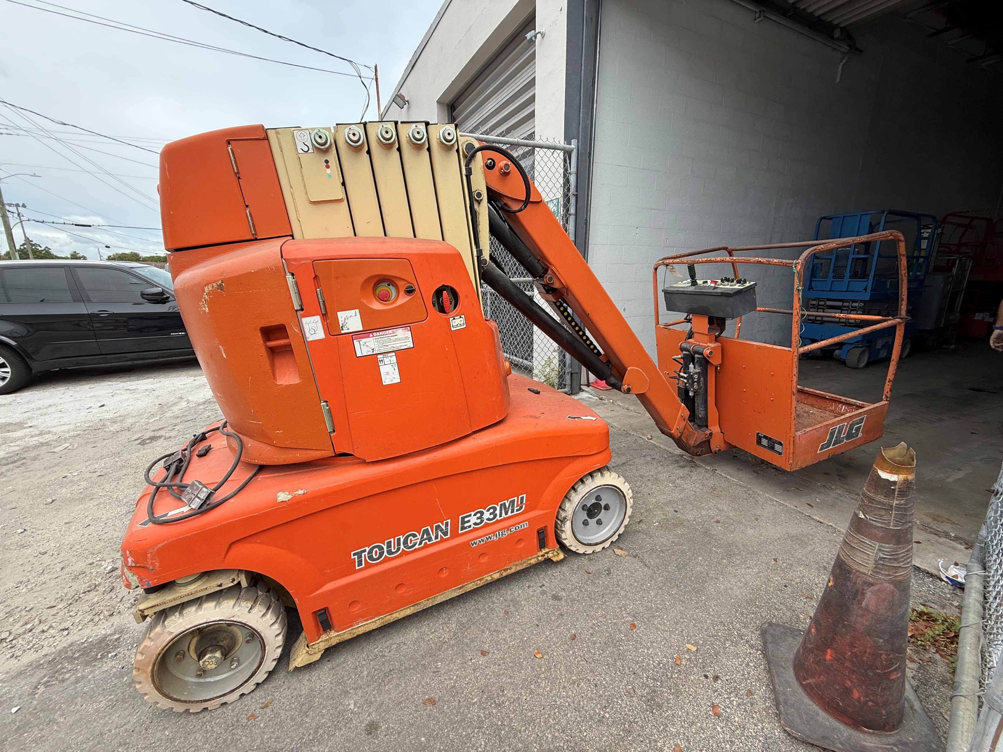 AERIAL WORK ELECTRIC BOOM LIFT JLG E33MJ 50400A1 (image for) AERIAL WORK ELECTRIC BOOM LIFT JLG E33MJ 50400A1