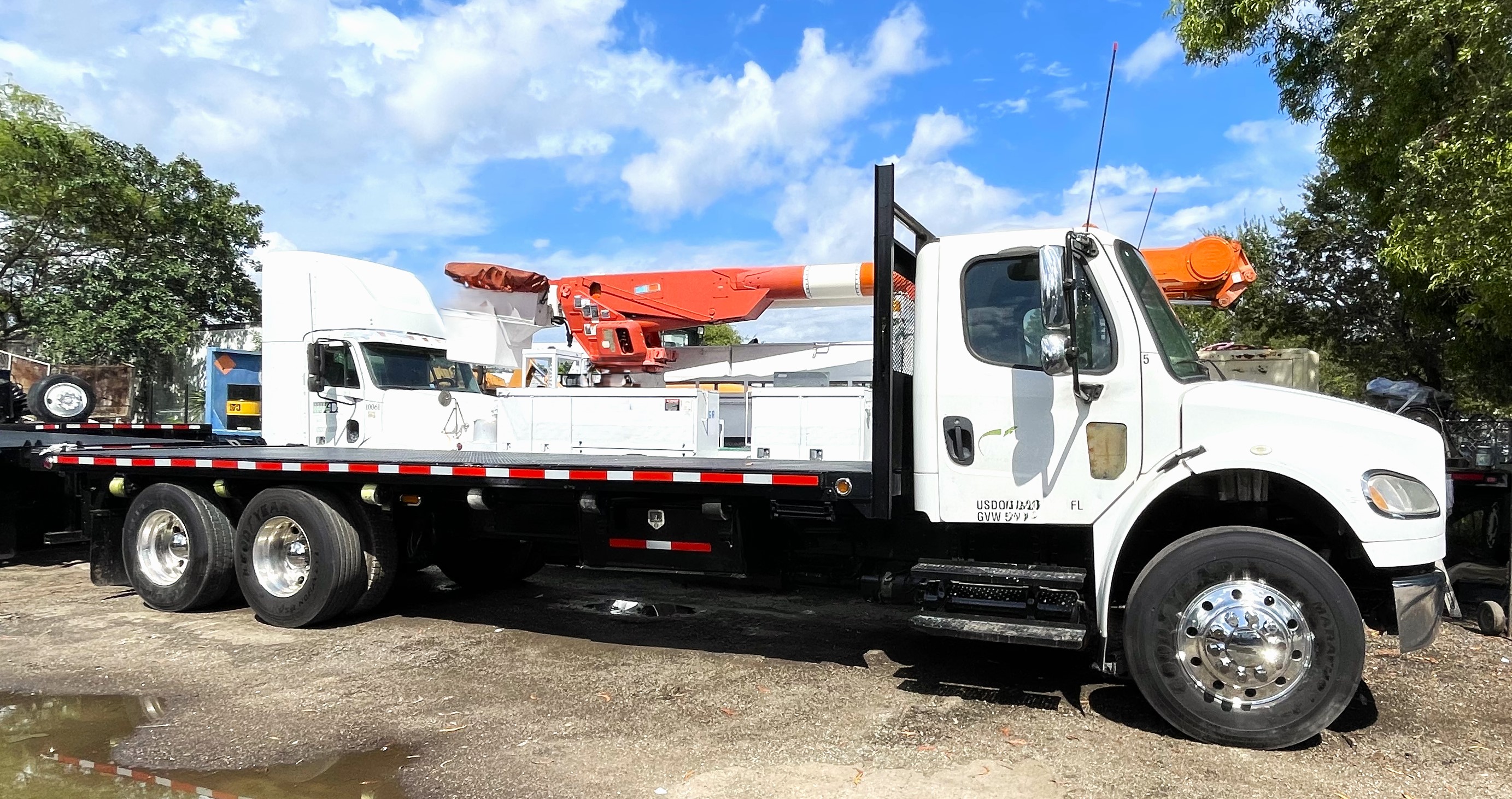 FLATBED TRUCK FREIGHTLINER 2015 26 FEET BED WITH PIGGYBACK ADAPTOR 40914A3 (image for) FLATBED TRUCK FREIGHTLINER 2015 26 FEET BED WITH PIGGYBACK ADAPTOR 40914A3