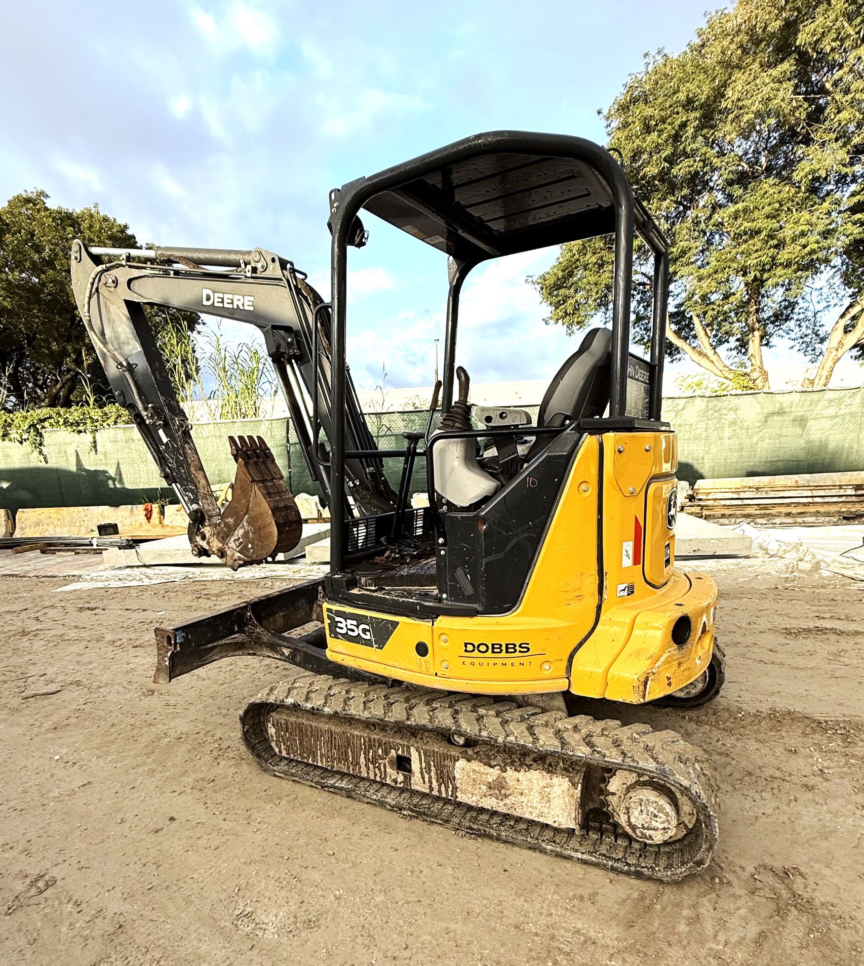 EXCAVATOR MINI JHON DEERE 35G 2022. 0422 60104C9 (image for) EXCAVATOR MINI JHON DEERE 35G 2022. 0422 60104C9